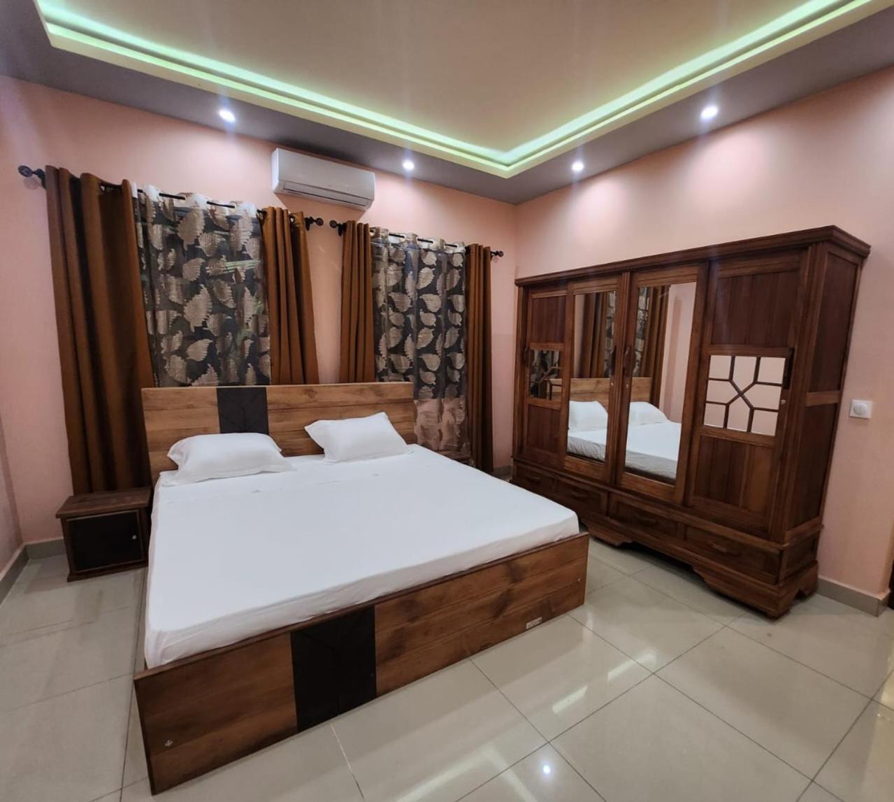 Ocean Heaven Hotel Mahajanga Luaran gambar